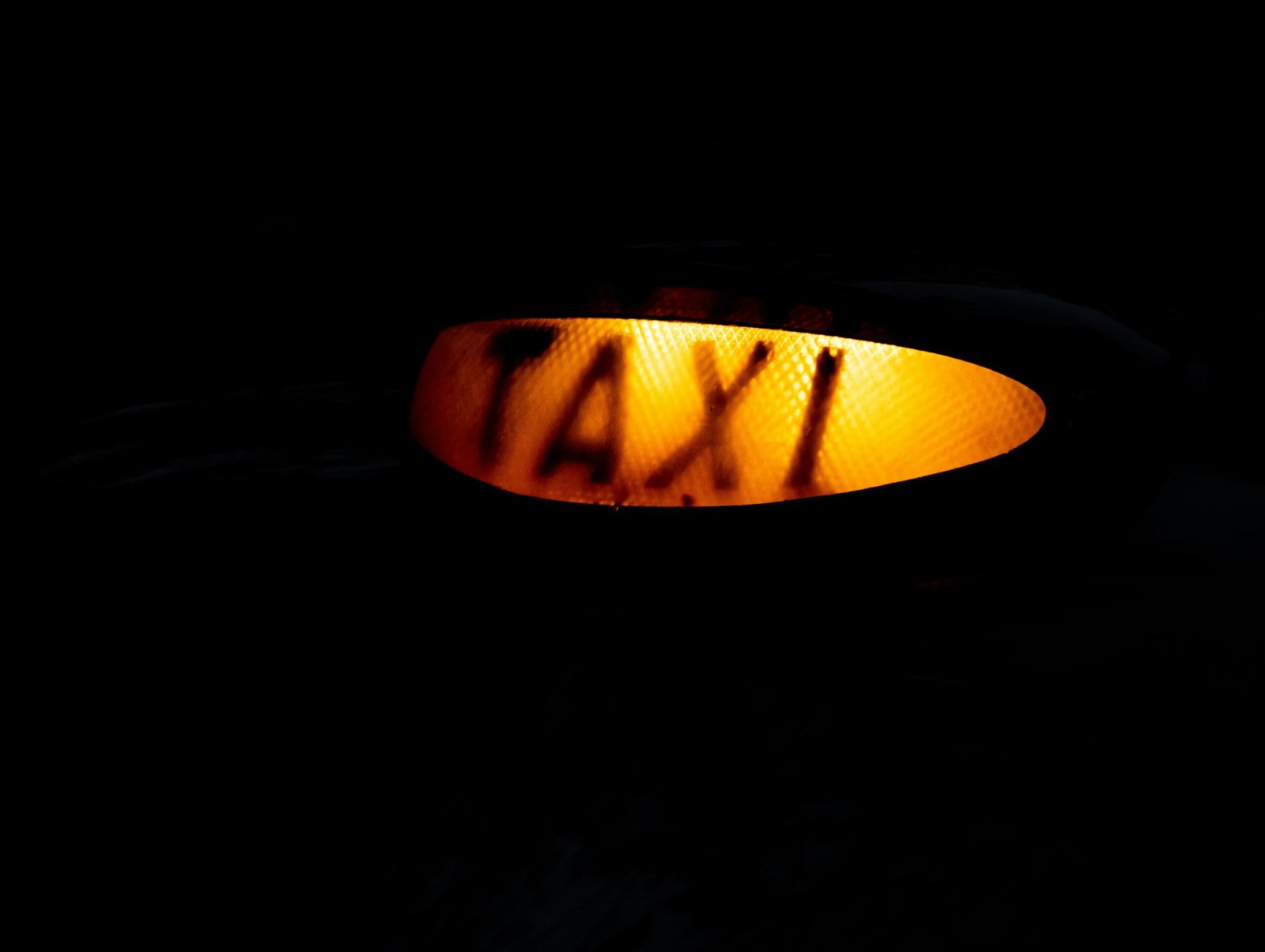 Taxi options from Montreal airport to Ottawa